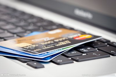 信用卡不在怎么把钱刷出来，支付宝扫码信用卡自动回款！